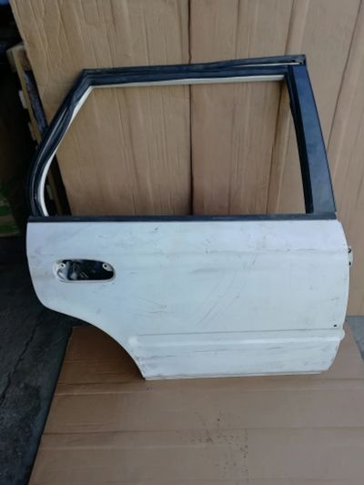 Лот: 13276661. Фото: 1. продам заднюю правую дверь honda... Кузов