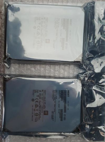Лот: 10170267. Фото: 1. HGST Ultrastar HE8 HUH728060ALE604... Жёсткие диски (HDD)