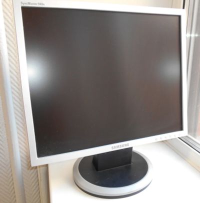 Лот: 7263069. Фото: 1. Монитор Samsnung SyncMaster 940n. ЖК-мониторы