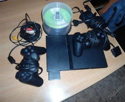 Лот: 2221843. Фото: 1. PlayStation 2 чипованная 2 джойстика... Игровые приставки, консоли