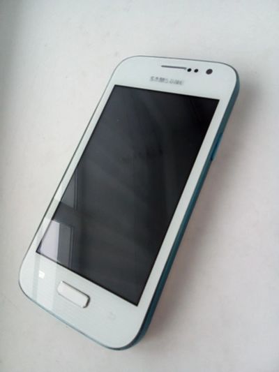 Лот: 20009582. Фото: 1. Samsung GT-mini I9500 (Без батарейки... Кнопочные мобильные телефоны