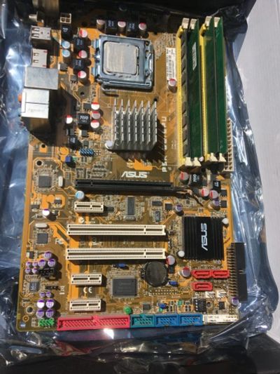 Лот: 16158878. Фото: 1. Asus p5k + xeon e5450 + 3gb DDR2. Материнские платы