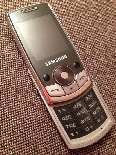 Лот: 4290660. Фото: 1. Телефон Samsung. Кнопочные мобильные телефоны