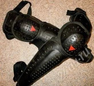 Лот: 393897. Фото: 1. защита колено-голень dainese. Защита тела
