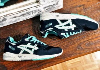 Лот: 7993224. Фото: 1. Asics кроссовки Gel Saga Asics... Кеды, кроссовки, слипоны