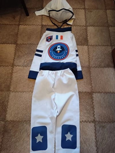 Лот: 19582929. Фото: 1. костюм астронавта. Детские карнавальные, праздничные костюмы