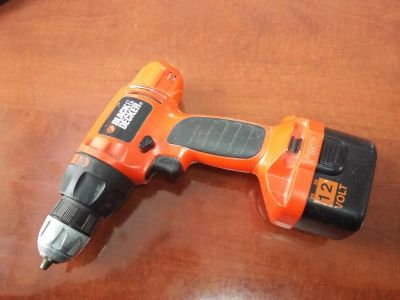 Лот: 6944231. Фото: 1. шуруповерт Black and decker б... Электроинструмент