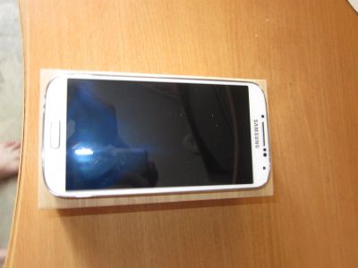 Лот: 3182217. Фото: 1. Samsung i9500 Galaxy S4 White. Смартфоны