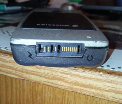 Лот: 16660447. Фото: 1. Зарядное устройство для ericsson. Зарядные устройства, блоки питания, адаптеры сетевые для смартфонов