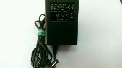 Лот: 7558369. Фото: 1. Блок питания 12v 300mA (к33). Зарядные устройства, блоки питания для бытовой техники