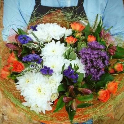 Лот: 6851842. Фото: 1. Цветы . Букет от Цветограда... Свежие цветы