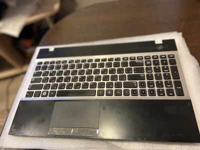 Лот: 14848347. Фото: 1. Передняя панель с клавиатурой... Клавиатуры для ноутбуков