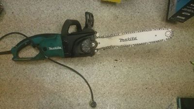 Лот: 4585415. Фото: 1. Продам электрическую пилу Makita... Электроинструмент
