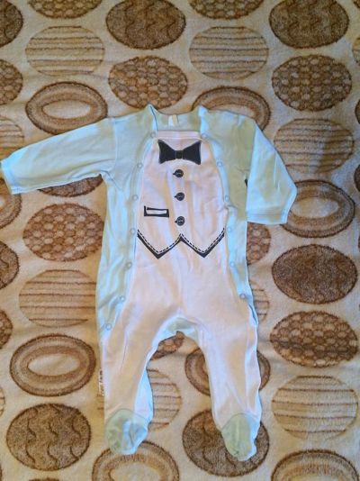 Лот: 5361450. Фото: 1. Бодик-фрак Lucky child. Костюмы, пиджаки, комбинезоны