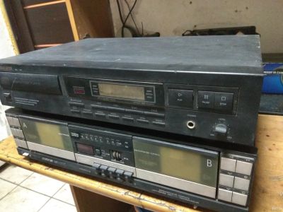 Лот: 14986203. Фото: 1. Дека вега и cd проигрыватель. Кассетные деки, магнитофоны