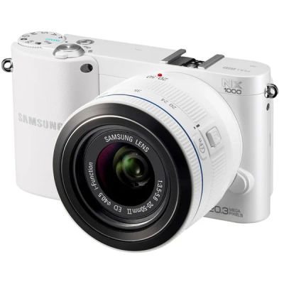 Лот: 4261505. Фото: 1. Продам фотоаппарат Samsung NX1000... Цифровые компактные