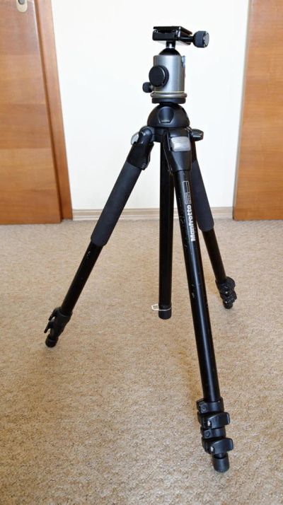 Лот: 4114826. Фото: 1. Штатив Manfrotto 055PROB + Benro... Штативы, держатели
