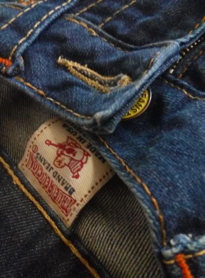 Лот: 7450004. Фото: 1. Джинсы бренда True Religion из... Джинсы