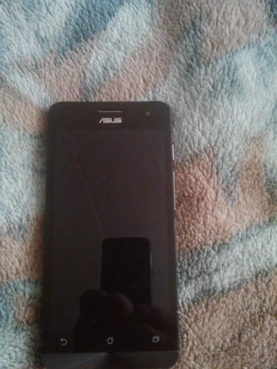 Лот: 6104387. Фото: 1. asus zenfon 5. 501 cg .16gb памяти... Смартфоны