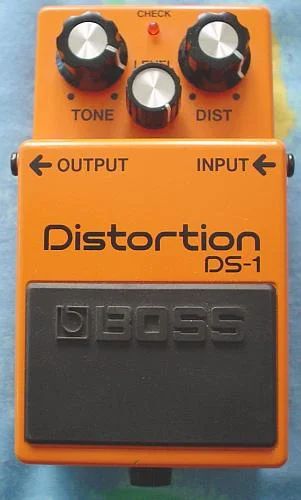 Лот: 6911444. Фото: 1. BOSS DS-1. Гитарные эффекты и комбоусилители