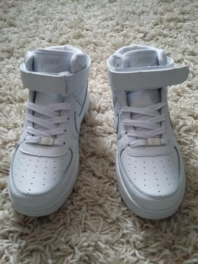 Лот: 6606933. Фото: 1. Кроссовки Nike Air Force размер... Кеды, кроссовки, слипоны