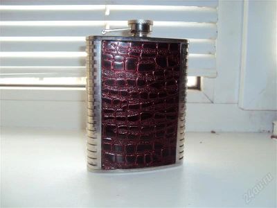 Лот: 2474119. Фото: 1. Фляжка 8 Oz. Сувенирные мелочи