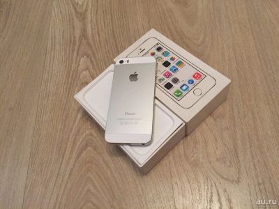 Лот: 8687720. Фото: 1. iPhone 5S Silver 16GB. Смартфоны