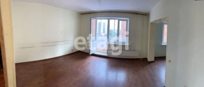 Лот: 20943297. Фото: 1. Продам 4-комн. кв. 83.2 кв.м... Квартиры, студии