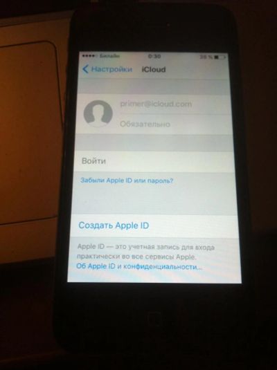 Лот: 6953492. Фото: 1. iphone 4s 8gb black. Смартфоны