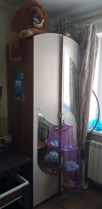 Лот: 15081240. Фото: 1. Шкаф с фигурными зеркалами. Шкафы, шкафы-купе
