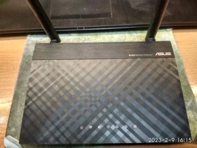 Лот: 19946579. Фото: 1. Wi-Fi роутер ASUS RT-N12. Маршрутизаторы (роутеры)