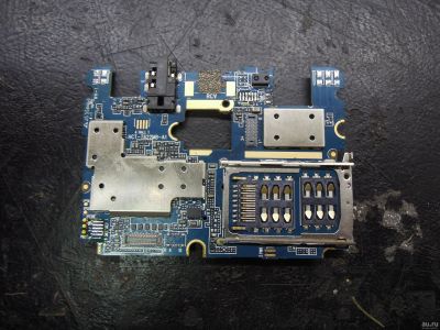 Лот: 13070957. Фото: 1. Основная плата Dexp Ixion X150. Печатные платы