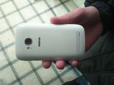 Лот: 3707375. Фото: 1. Смартфон Nokia Lumia 710 (белый... Дисплеи, дисплейные модули, тачскрины