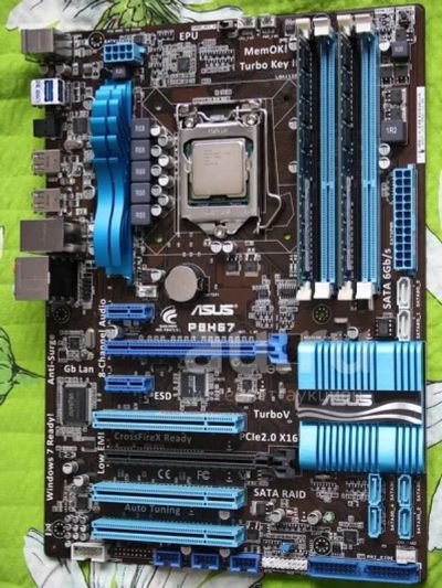 Лот: 24991188. Фото: 1. Asus P8H67 (сокет 1155). Доставка... Материнские платы