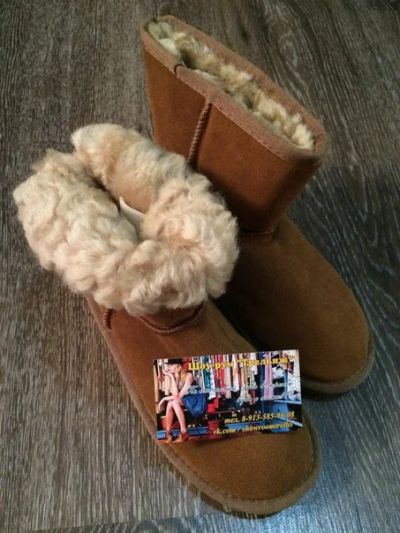 Лот: 6217016. Фото: 1. Новые угги ugg натуральные. Валенки, угги, унты