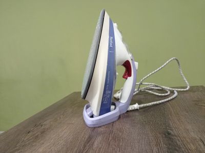 Лот: 18202484. Фото: 1. Утюг Tefal. Утюги, парогенераторы, отпариватели