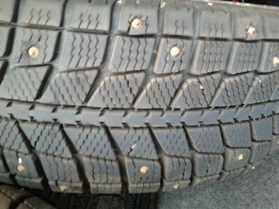 Лот: 3357595. Фото: 1. Шины шипованные 175/70 r13 4шт. Шины