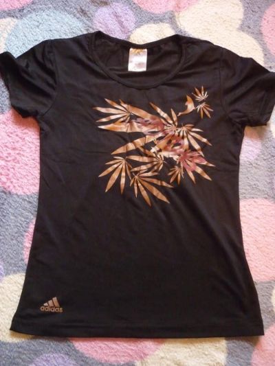 Лот: 4054036. Фото: 1. Футболка Adidas. Другое (спортивная одежда)