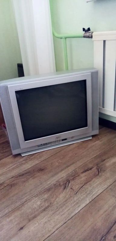 Лот: 22053476. Фото: 1. Телевизор JVC AV-2106EE. Телевизоры