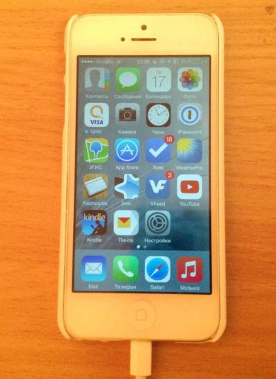 Лот: 6947034. Фото: 1. iPhone 5 32gb white / белый iOS... Смартфоны