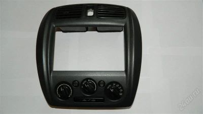 Лот: 2483112. Фото: 1. Рамка с климатом Mazda Familia... Салон