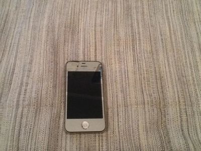 Лот: 3337730. Фото: 1. Продам iPhone 4 хром. Смартфоны