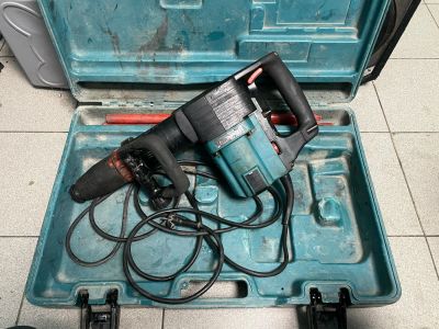 Лот: 17542361. Фото: 1. Отбойный молоток Makita HM1202C. Электроинструмент