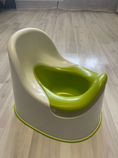 Лот: 20980843. Фото: 1. Горшок детский IKEA. Ванночки, сиденья, горшки