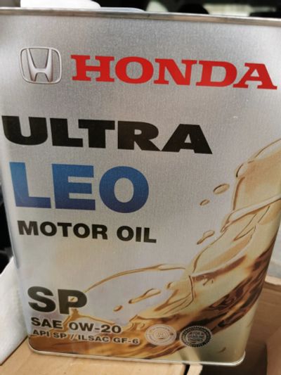 Лот: 20295632. Фото: 1. Моторное масло HONDA Ultra LEO... Масла, жидкости