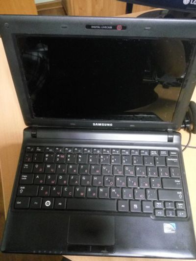 Лот: 13244070. Фото: 1. Нетбук samsung N150. Ноутбуки
