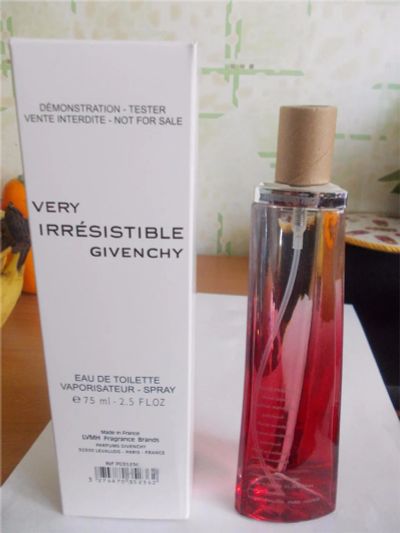 Лот: 11228447. Фото: 1. Very Irresistible Eau de Toilette... Женская парфюмерия