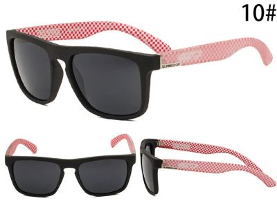 Лот: 7152343. Фото: 1. Очки Quicksilver 1 ( Солнцезащитные... Очки солнцезащитные