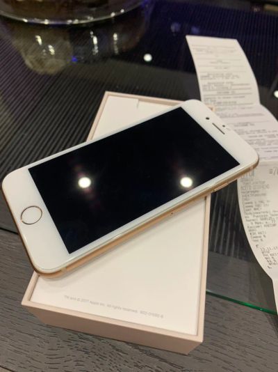 Лот: 12425731. Фото: 1. iPhone 8 256 gold. Смартфоны