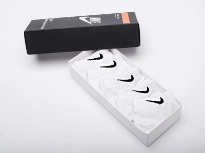 Лот: 13401335. Фото: 1. Носки короткие Nike 5 пар. Другое (одежда, обувь, галантерея)